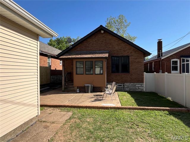 5417 Rhodes Avenue, St Louis, MO 63109