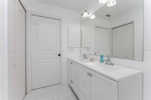 1041 HARBOUR DRAKE DRIVE, Punta Gorda, FL 33983