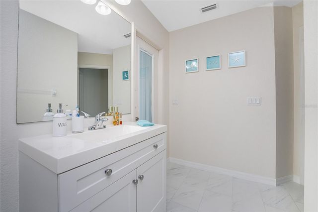 1041 HARBOUR DRAKE DRIVE, Punta Gorda, FL 33983