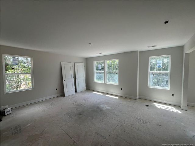 517 Grand Griffon Way, Lillington, NC 27546