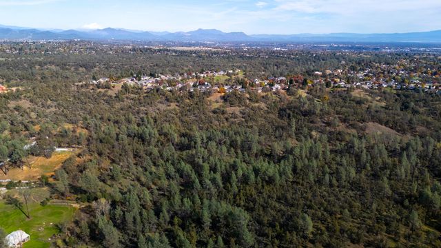 4200 Sunglow Drive, Redding, CA 96001