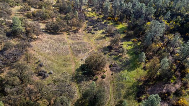 4200 Sunglow Drive, Redding, CA 96001