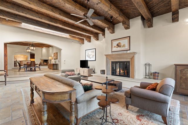 11 Lavadero Road, Santa Fe, NM 87506