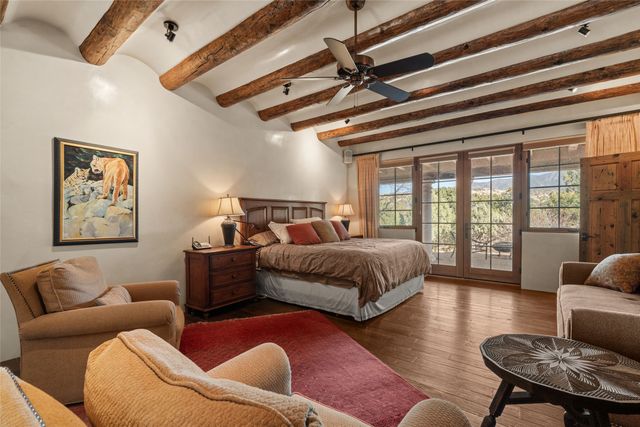 11 Lavadero Road, Santa Fe, NM 87506