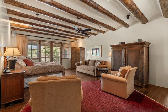 11 Lavadero Road, Santa Fe, NM 87506