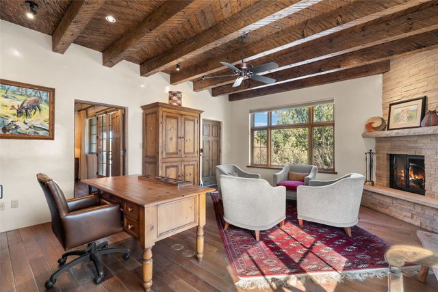 11 Lavadero Road, Santa Fe, NM 87506