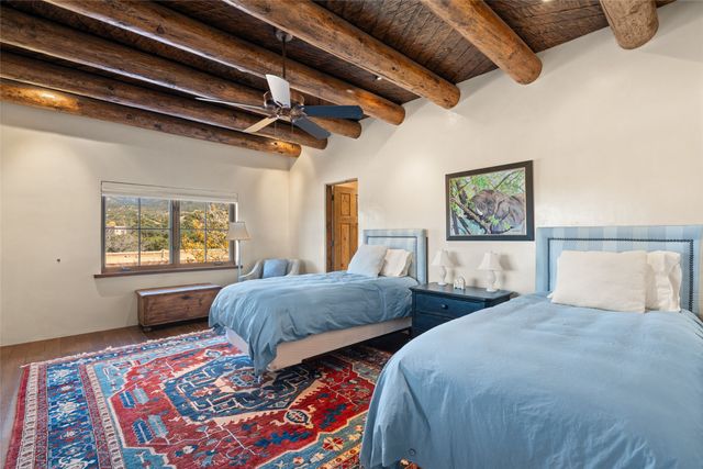 11 Lavadero Road, Santa Fe, NM 87506