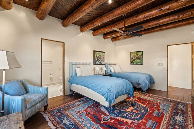 11 Lavadero Road, Santa Fe, NM 87506