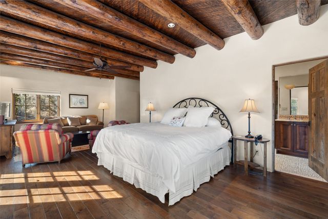 11 Lavadero Road, Santa Fe, NM 87506