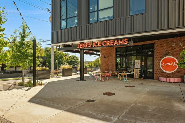 905 47th Ave, N, Nashville, TN 37209