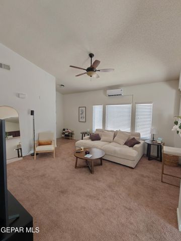2232 HONOUR POINT Place, El Paso, TX 79938