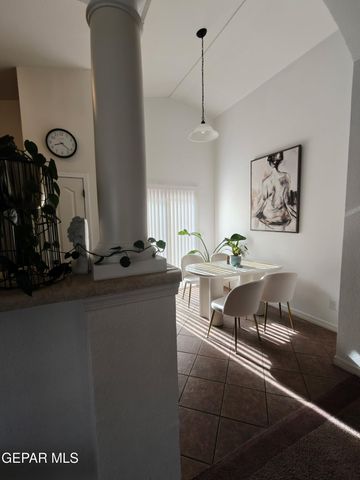 2232 HONOUR POINT Place, El Paso, TX 79938