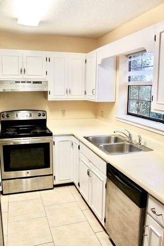 551 Brockinton S 551, St Simons Island, GA 31522