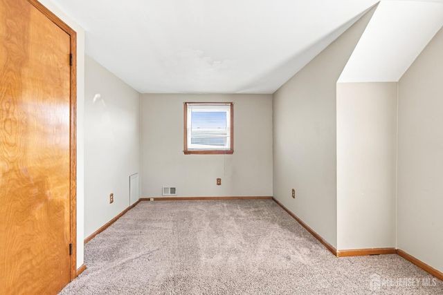 10 Grover Avenue, Sayreville, NJ 08872