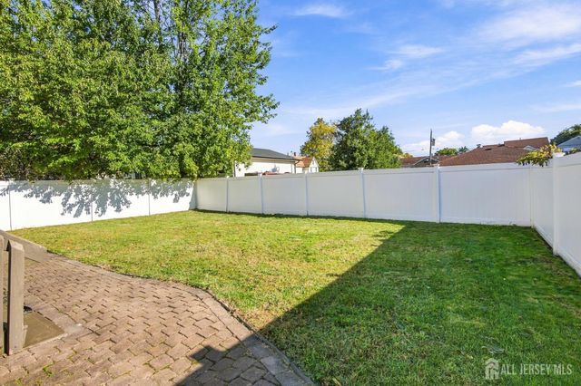 10 Grover Avenue, Sayreville, NJ 08872