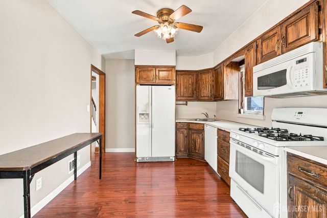 10 Grover Avenue, Sayreville, NJ 08872