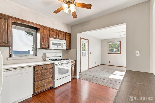 10 Grover Avenue, Sayreville, NJ 08872