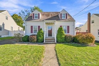 10 Grover Avenue, Sayreville, NJ 08872