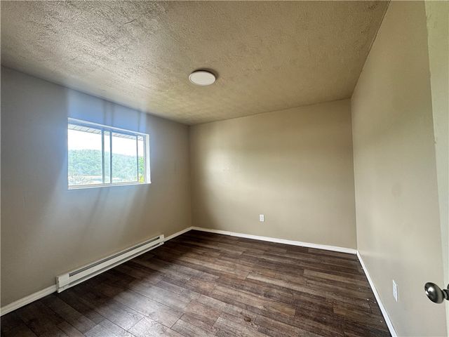 202 Meldon Ave 3, Donora, PA 15033