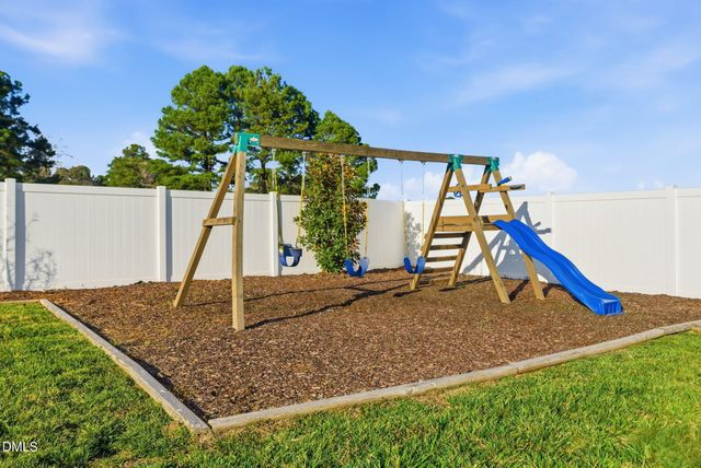 150 Eagle Chase Drive, Youngsville, NC 27596