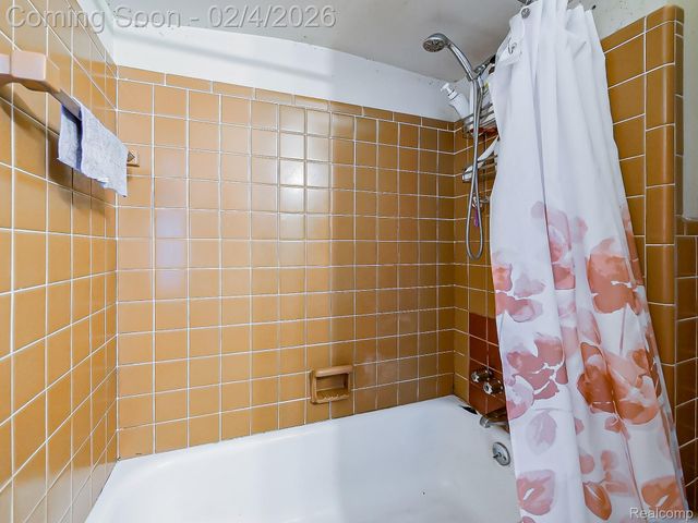 19819 Sussex Street, Detroit, MI 48235