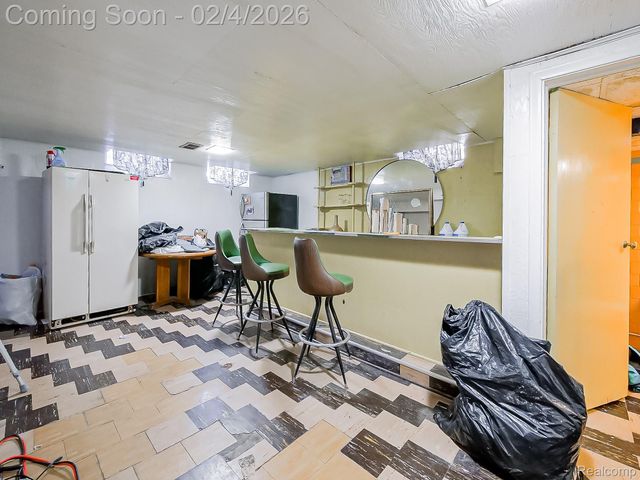 19819 Sussex Street, Detroit, MI 48235