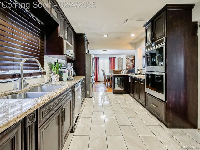 19819 Sussex Street, Detroit, MI 48235