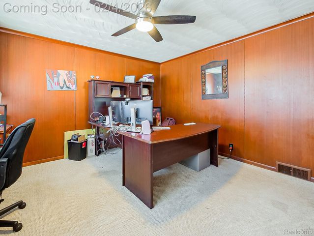 19819 Sussex Street, Detroit, MI 48235