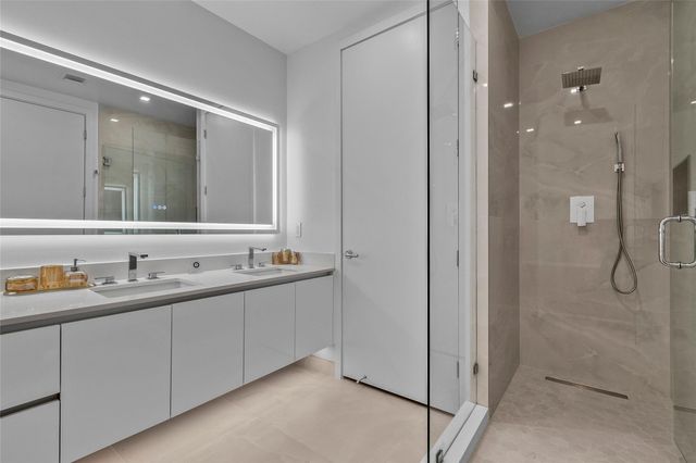 220 Lake Shore Drive 1417, Lake Park, FL 33403