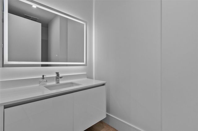 220 Lake Shore Drive 1417, Lake Park, FL 33403