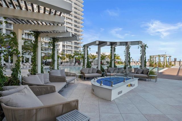 220 Lake Shore Drive 1417, Lake Park, FL 33403