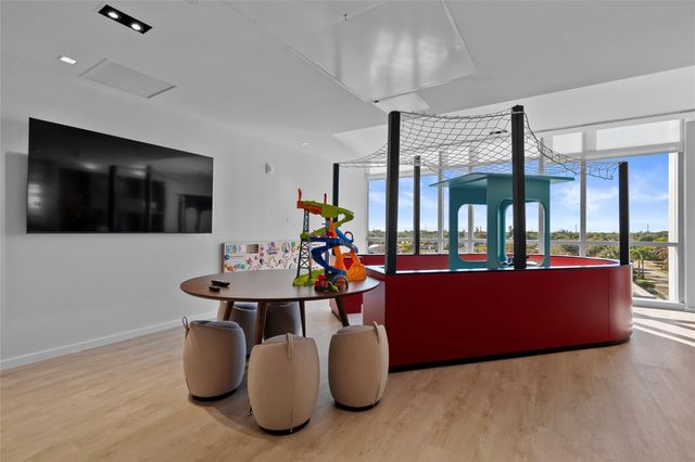 220 Lake Shore Drive 1417, Lake Park, FL 33403