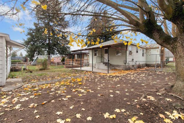 3928 N Cedar St, Spokane, WA 99205