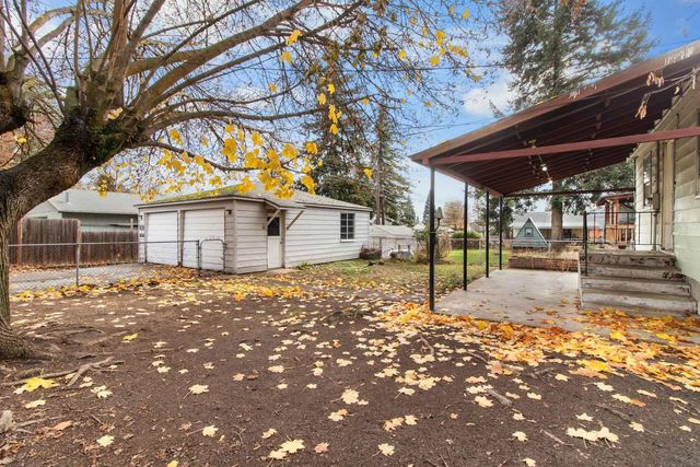 3928 N Cedar St, Spokane, WA 99205