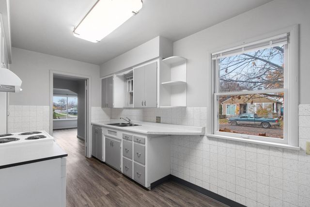 3928 N Cedar St, Spokane, WA 99205