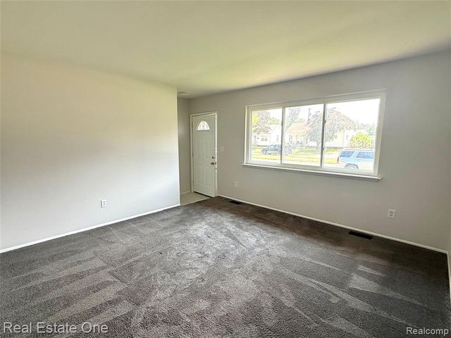 28476 Marquette Street, Garden City, MI 48135