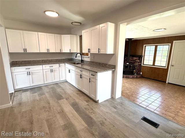 28476 Marquette Street, Garden City, MI 48135