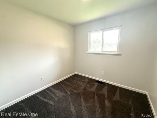 28476 Marquette Street, Garden City, MI 48135