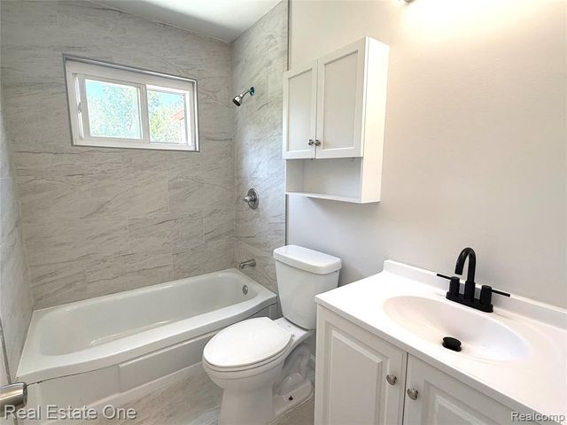 28476 Marquette Street, Garden City, MI 48135