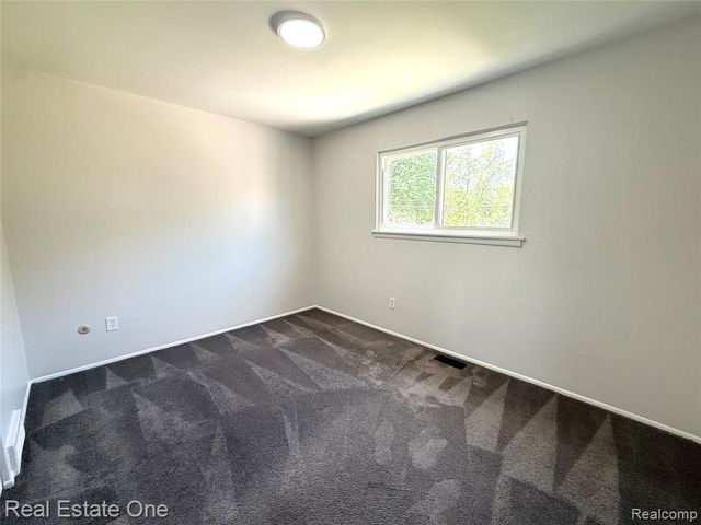 28476 Marquette Street, Garden City, MI 48135
