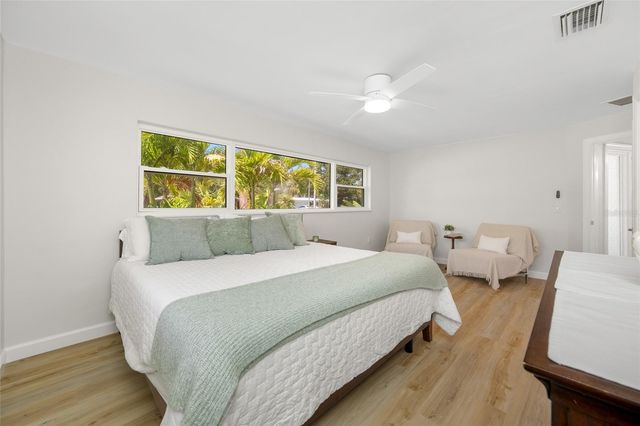 656 MEHLENBACHER ROAD, Belleair, FL 33756