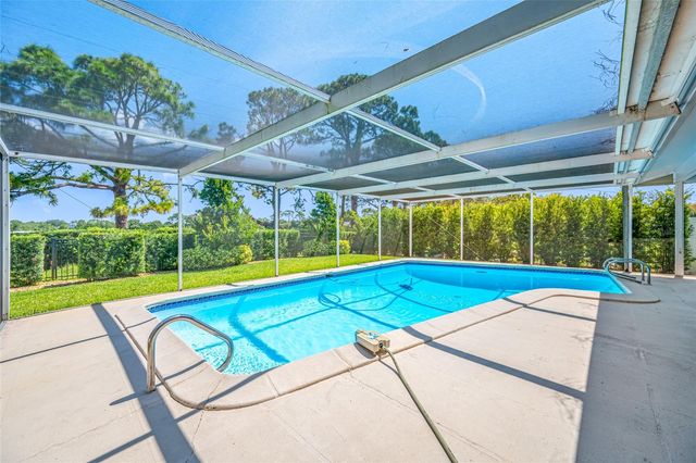 656 MEHLENBACHER ROAD, Belleair, FL 33756