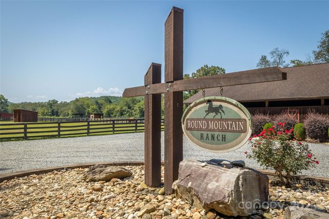 1030 River Club Ridge, Lenoir, NC 28645