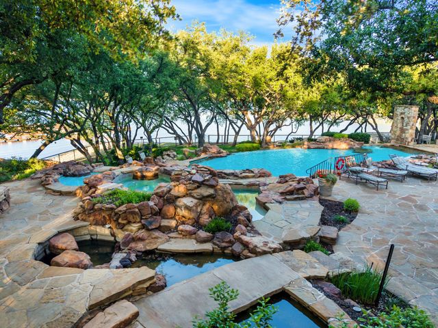 1230 Plateau Place, Graford, TX 76449