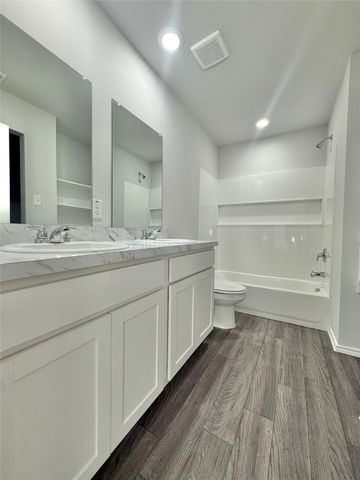 501 Sycamore Cove, Granbury, TX 76048