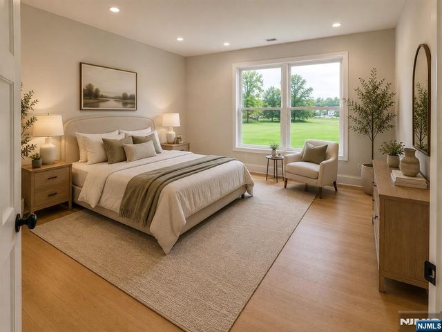 6 Scharg Court, Clifton, NJ 07013