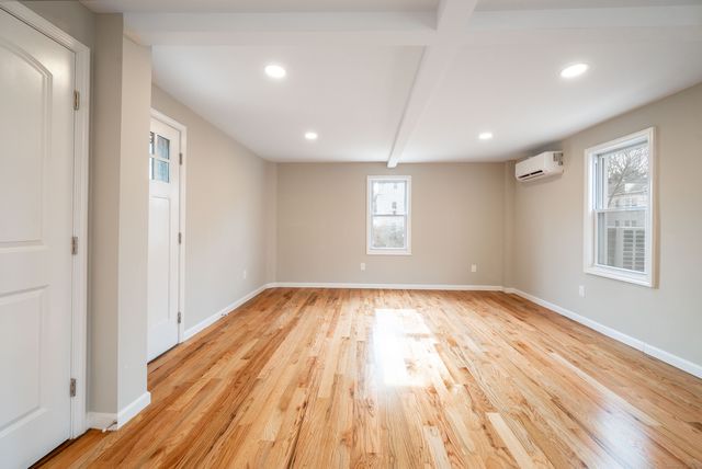 1 Wilcox Place, New Haven, CT 06513