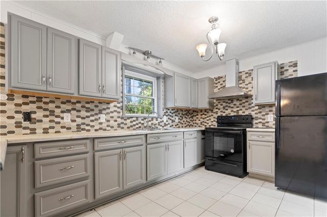 1991 ALEXANDRIA Highway, Leesville, LA 71446