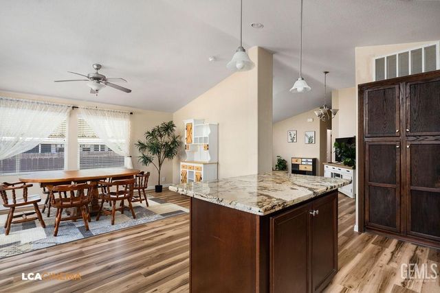 1225 Taft Highway 5, Bakersfield, CA 93307