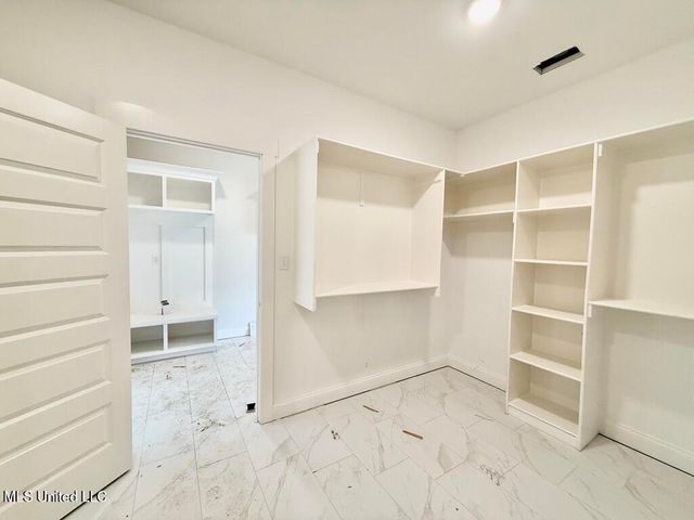 6529 Eastland Court, Southaven, MS 38672